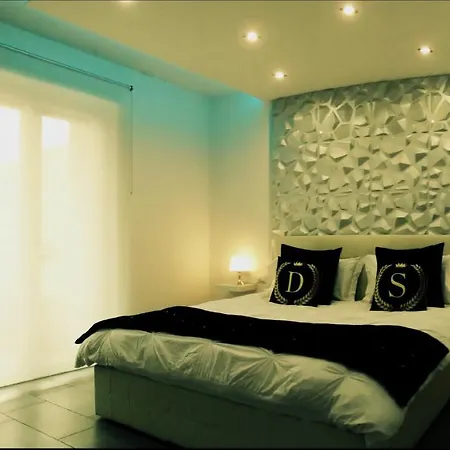 Diamond Apartment