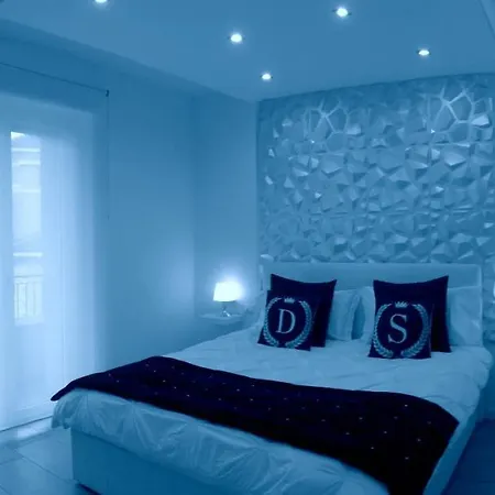 Diamond Apartment *